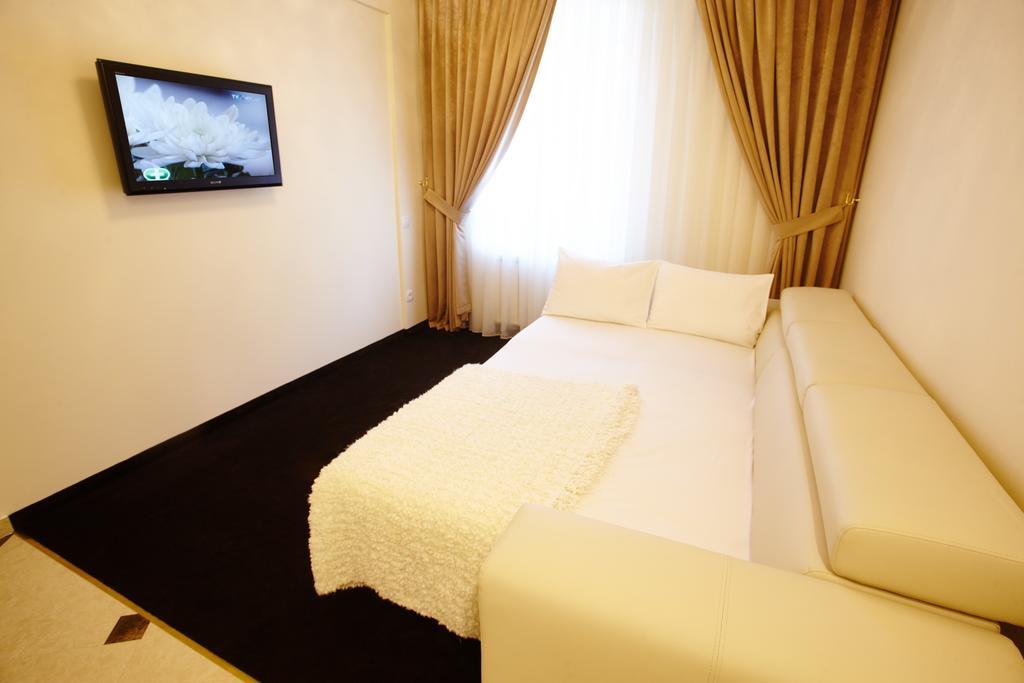 Ultra Central Park Apartments Kischinau Exterior foto